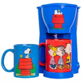 Uncanny Brands Peanuts Snoopy and Woodstock Single-Serve Coffee Maker ? Includes Two 12oz Ceramic Mugs