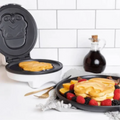 Star Wars: Stormtrooper 7" Waffle Maker ? Imperial Helmet Non-Stick Character Waffle Iron