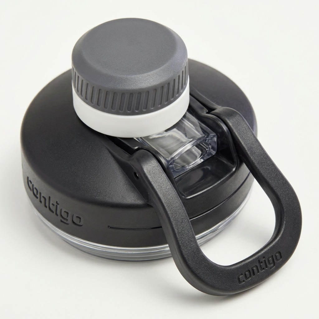 Macro detail of the Contigo Shake & Go 2.0 leak-proof lid featuring a textured cap and carry handle.