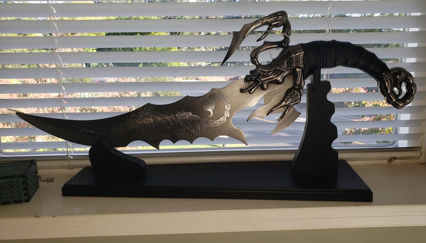 Scorpion King Fantasy Replica Display Sword - 21 Inch, Unsharpened (With Stand)