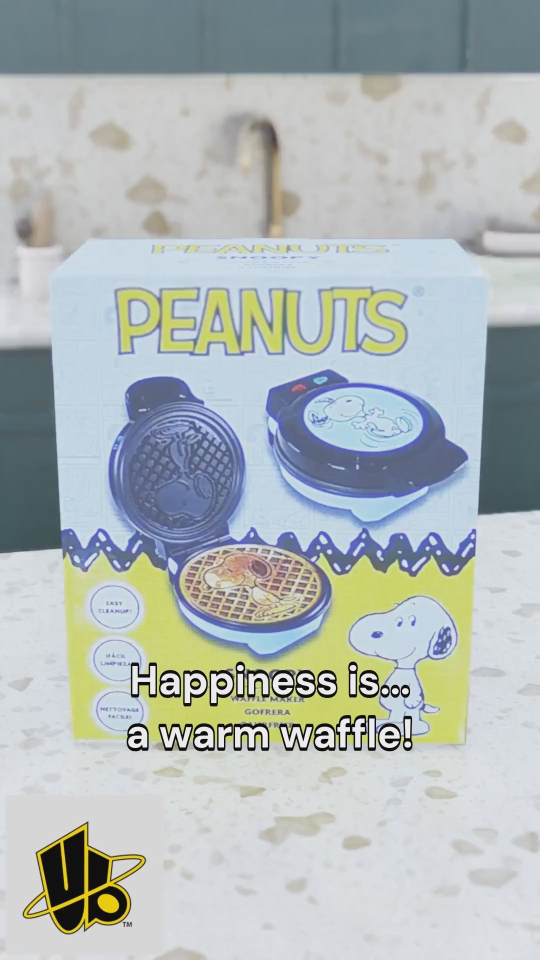 Uncanny Brands Peanuts Snoopy and Charlie Brown Double Waffle Maker ? Non-Stick Breakfast Appliance