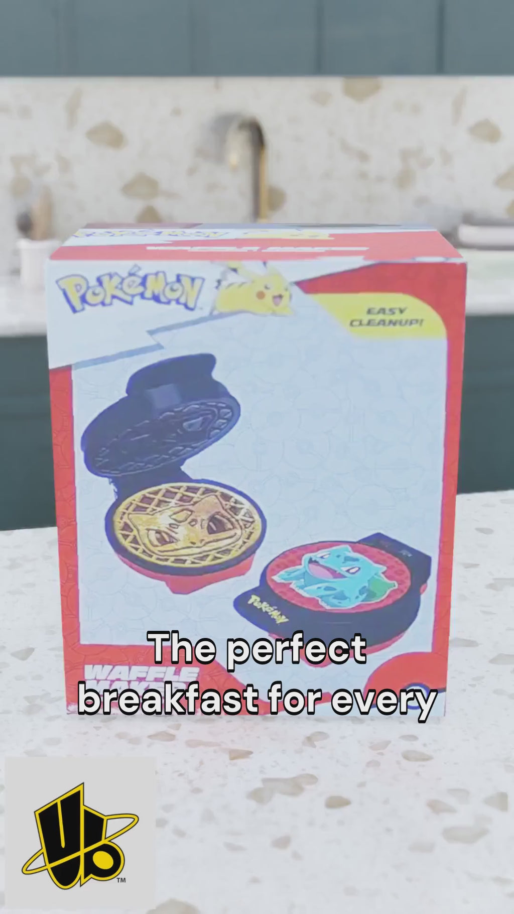 Uncanny Brands Pok?mon Bulbasaur Waffle Maker ? Non-Stick Waffle Iron Featuring Pok?mon #001